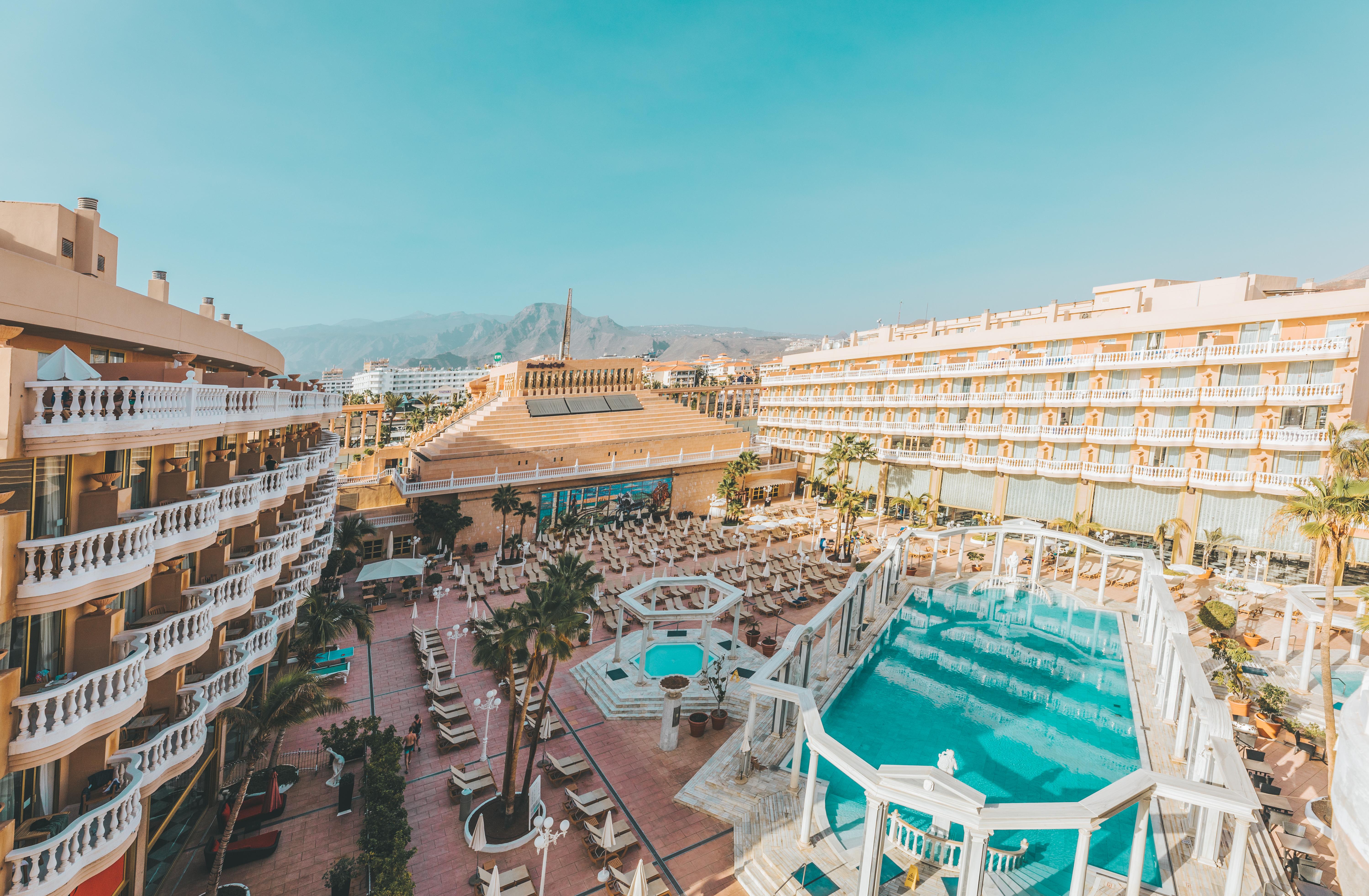 Hotel Cleopatra Palace Playa de las Americas  Esterno foto